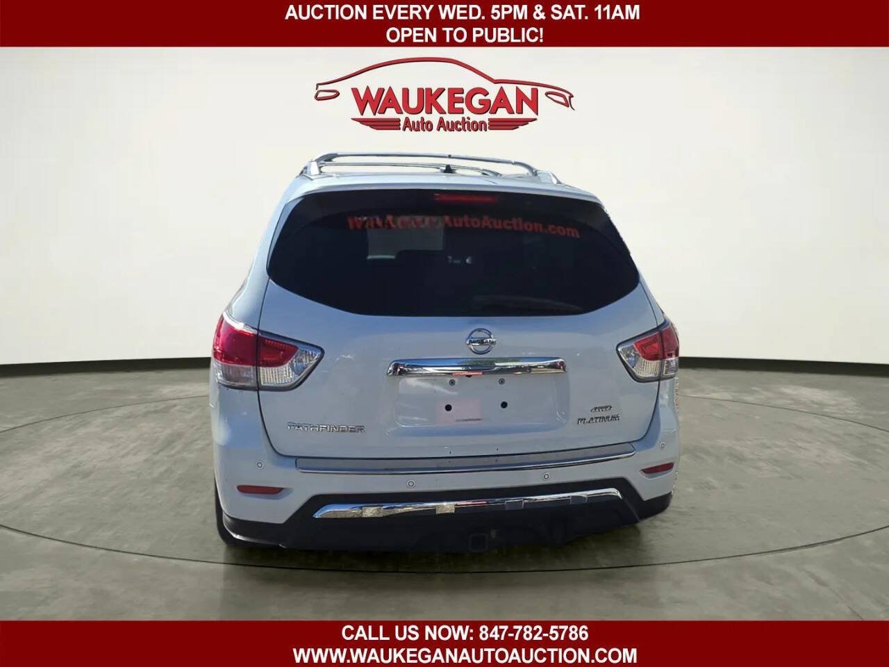 Used 2013 Nissan Pathfinder Platinum w/ Platinum Premium Pkg AWD/4WD image 4