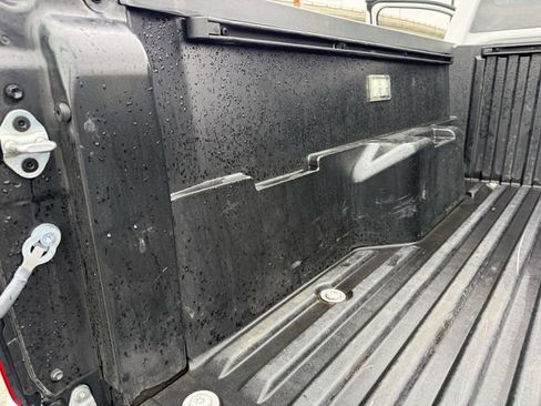 Certified 2025 Toyota Tacoma TRD Off-Road image 34