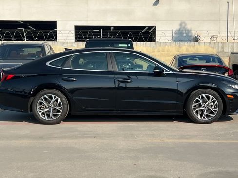 Used 2021 Hyundai Sonata SEL w/ Convenience Package image 9