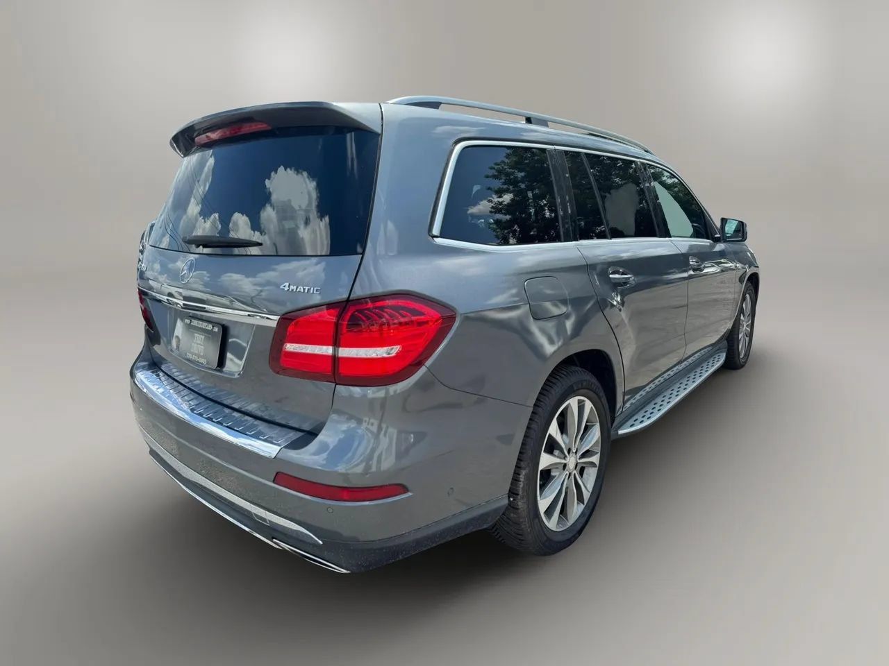 Used 2017 Mercedes-Benz GLS 450 4MATIC w/ Premium Package image 9