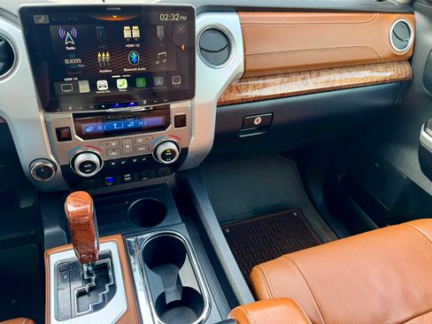 Used 2017 Toyota Tundra 1794 Edition image 32