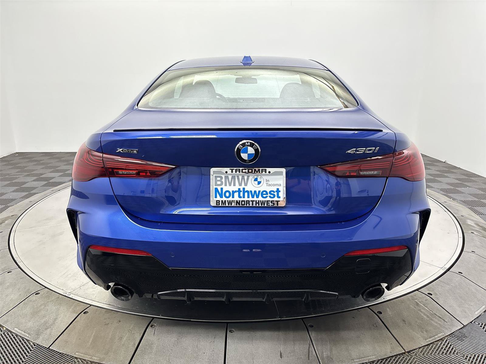 Used 2026 BMW 430i xDrive Coupe w/ M Sport Package AWD/4WD image 15