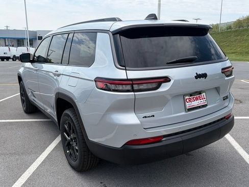 New 2026 Jeep Grand Cherokee L 4WD image 4