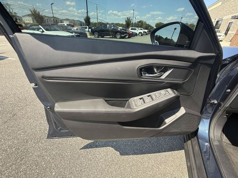 Used 2025 Honda Accord SE image 16