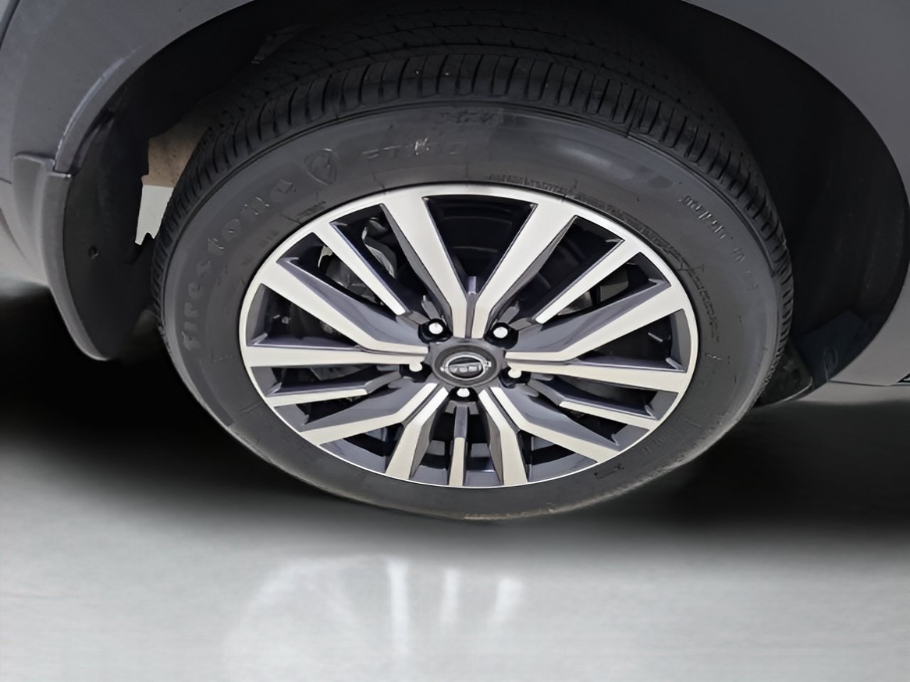Used 2023 Nissan Kicks SV FWD image 9