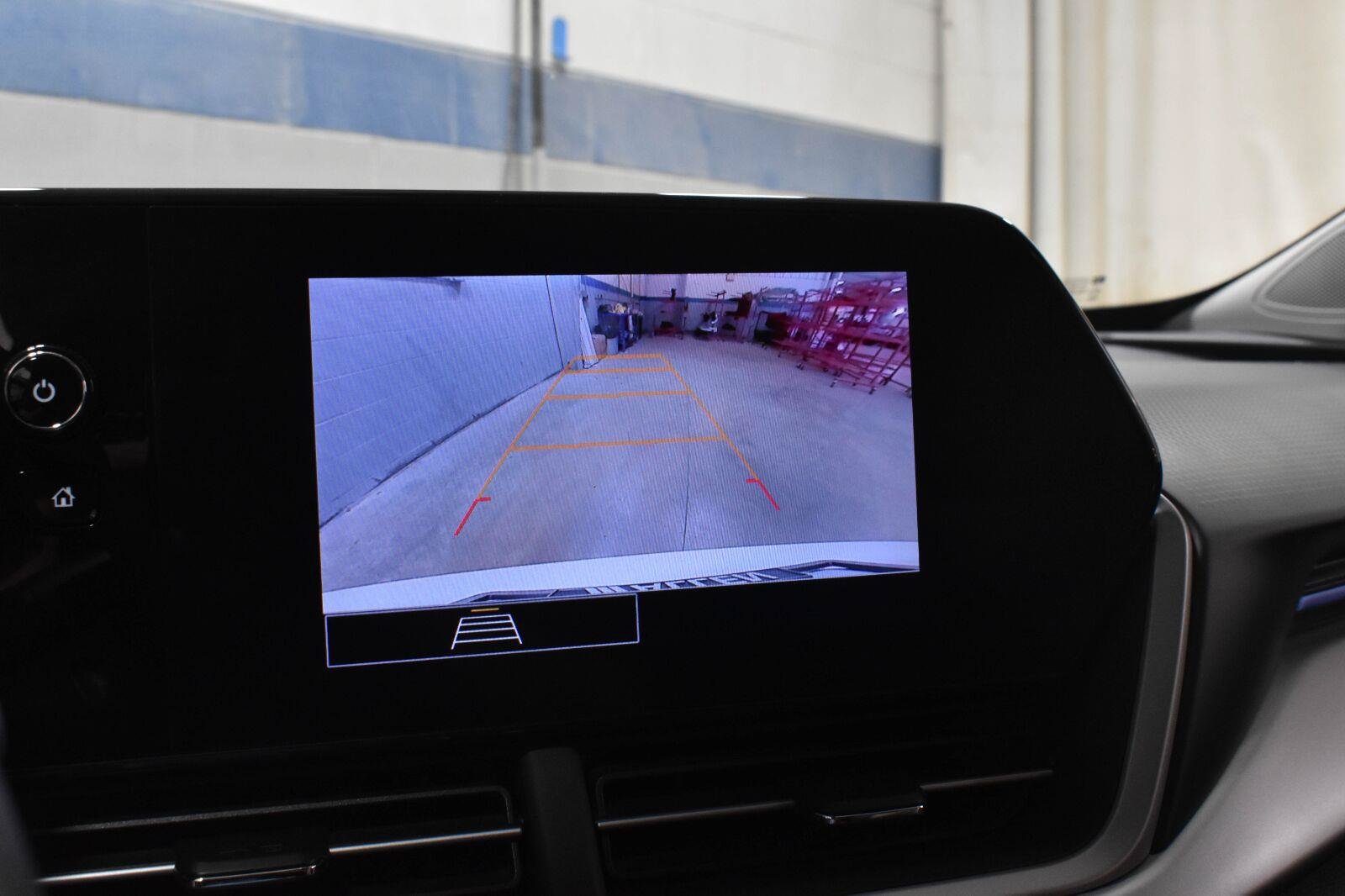 Used 2024 Chevrolet Trax LS FWD image 15
