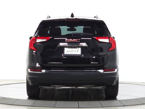 Used 2023 GMC Terrain SLT w/ Infotainment Package II AWD/4WD image 7