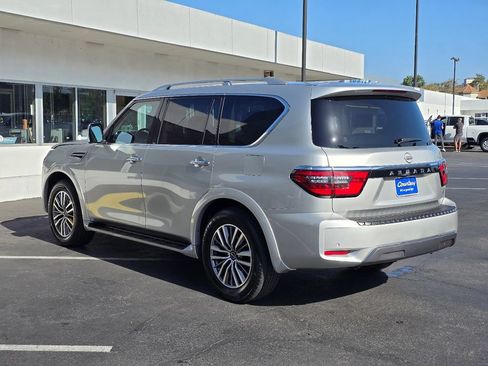 Used 2024 Nissan Armada SL w/ Captain's Chairs Package RWD image 9