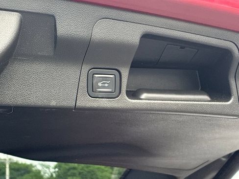 Used 2018 GMC Acadia Denali w/ LPO, Protection Package AWD/4WD image 31