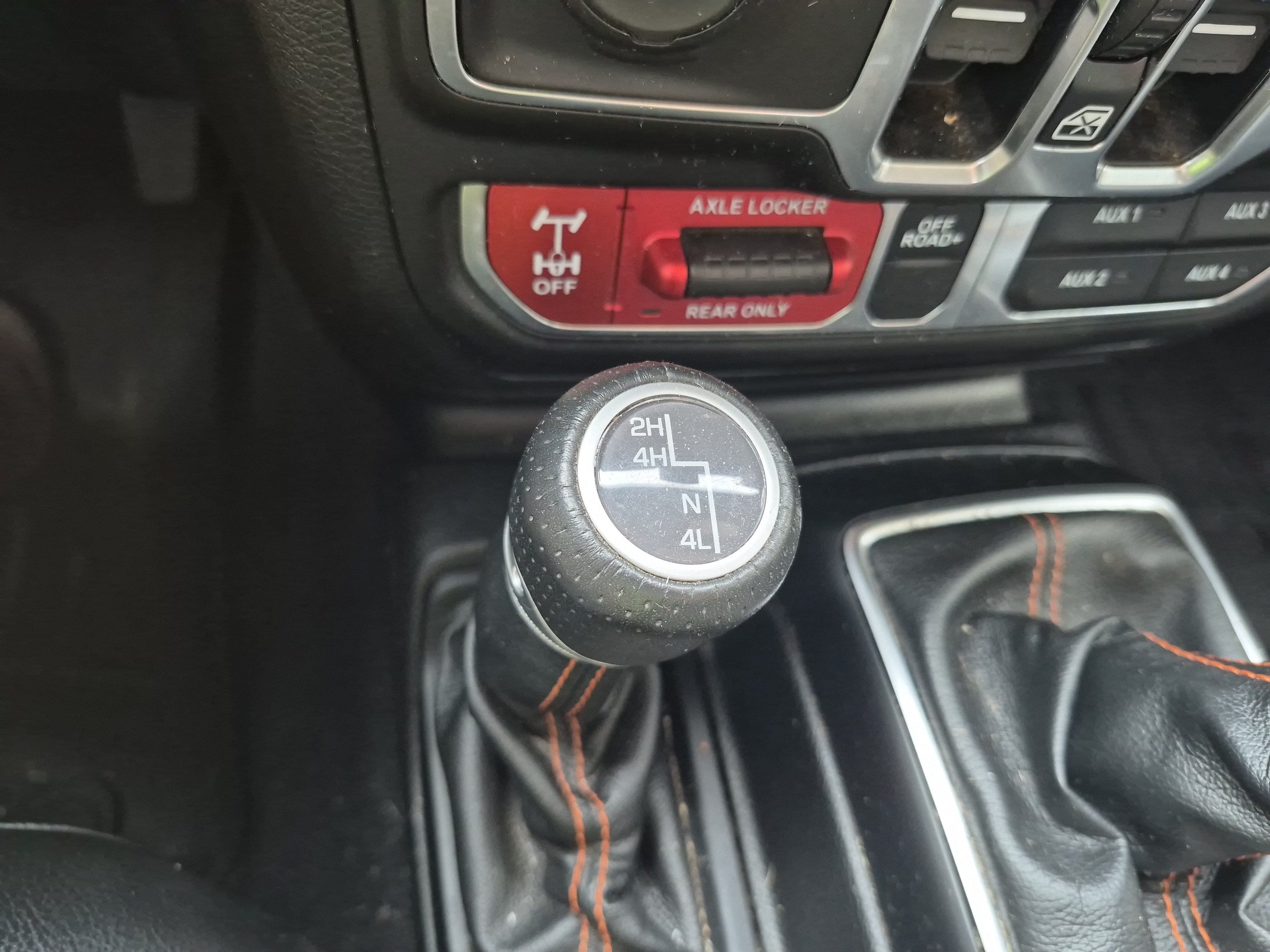 Used 2021 Jeep Gladiator Mojave AWD/4WD image 23