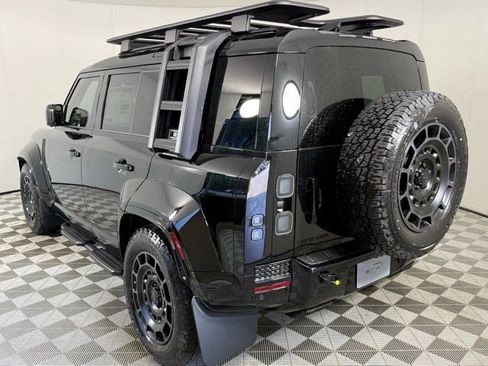 New 2026 Land Rover Defender 110 OCTA AWD/4WD image 4