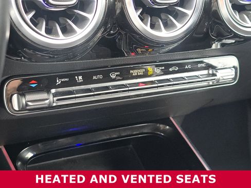 Used 2023 Mercedes-Benz GLA 250 4MATIC image 7