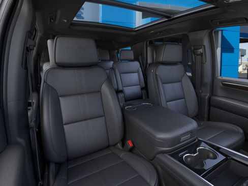 New 2026 Chevrolet Tahoe High Country AWD/4WD image 16