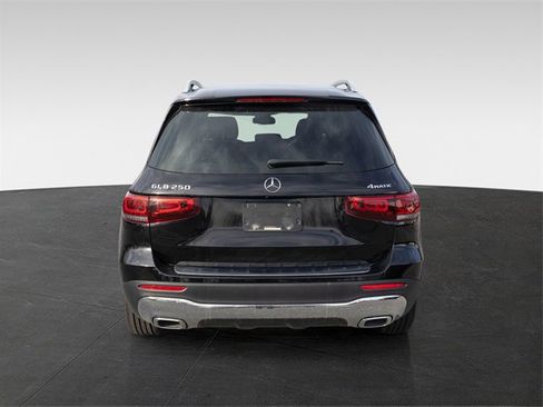 Used 2023 Mercedes-Benz GLB 250 4MATIC image 6