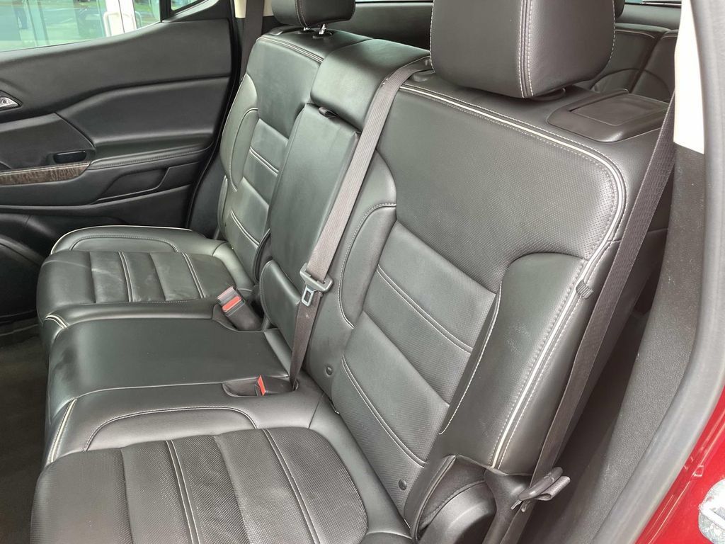 Used 2023 GMC Acadia Denali FWD image 12