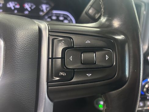 Used 2020 GMC Sierra 1500 SLT w/ X31 Off-Road Package image 17