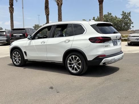 Certified 2024 BMW X5 xDrive40i AWD/4WD image 9