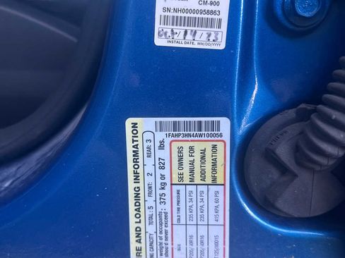 Used 2010 Ford Focus SEL FWD image 1