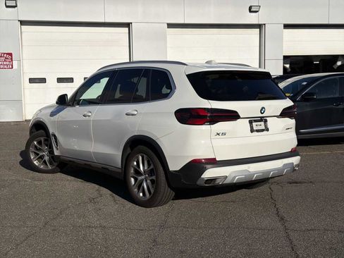 Certified 2024 BMW X5 xDrive40i w/ Premium Package image 5