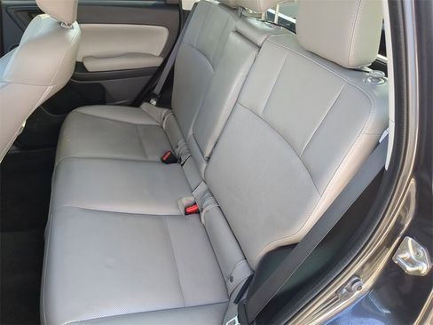 Used 2017 Subaru Forester 2.5i Limited image 16