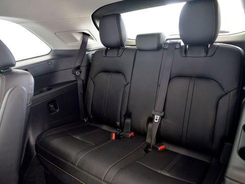 Used 2026 MAZDA CX-90 3.3 Turbo w/ Premium Sport Pkg image 29