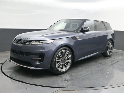 Used 2025 Land Rover Range Rover Sport Dynamic SE image 1