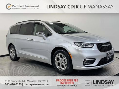Used 2022 Chrysler Pacifica Limited FWD image 1