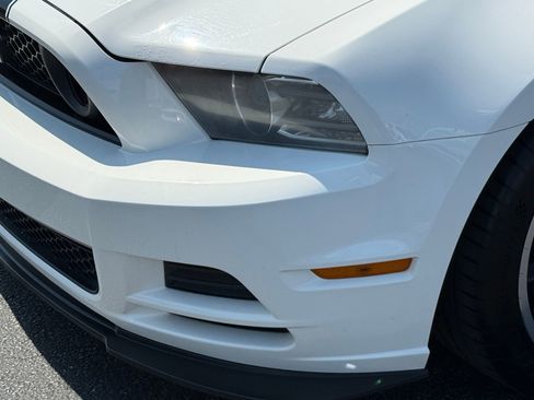 Used 2013 Ford Mustang Boss 302 w/ Boss 302 Accessory Pkg RWD image 9