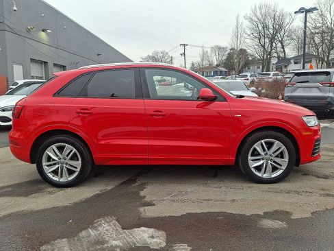 Used 2018 Audi Q3 2.0T Premium w/ Convenience Package image 26