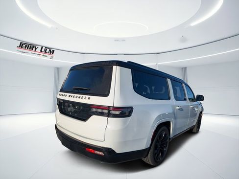 Used 2024 Jeep Grand Wagoneer L Series II w/ Quick Order Packagew 28T image 3