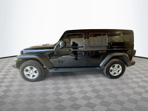 Used 2022 Jeep Wrangler Unlimited Sport w/ Sun And Sound Package AWD/4WD image 9