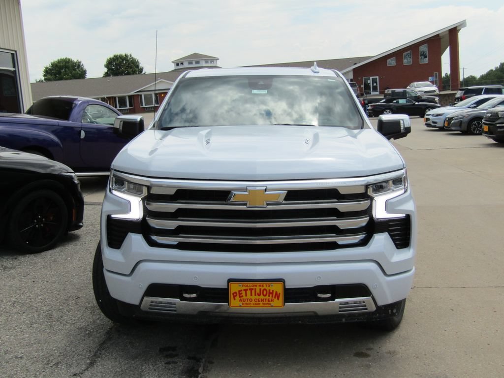 New 2026 Chevrolet Silverado 1500 High Country AWD/4WD image 13
