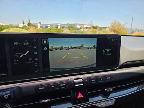 Used 2025 Kia K4 EX FWD image 32