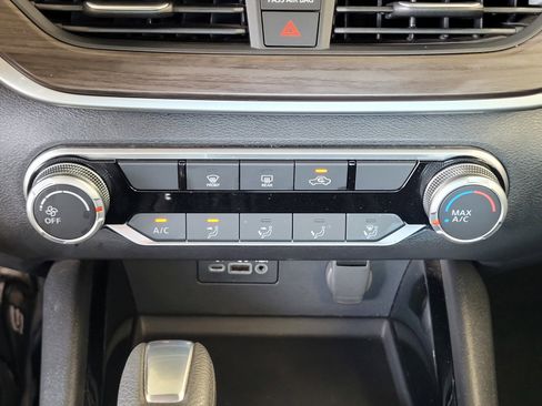 Certified 2024 Nissan Altima 2.5 SV FWD image 13