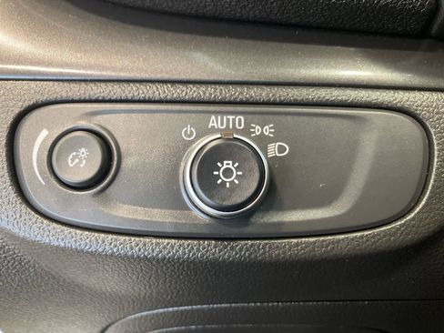 Used 2018 Buick Encore Preferred AWD/4WD image 13