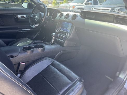 Used 2022 Ford Mustang Premium RWD image 20