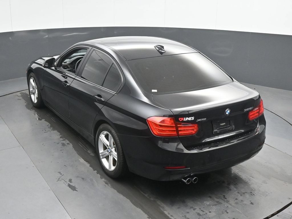 Used 2013 BMW 328i xDrive Sedan AWD/4WD image 32