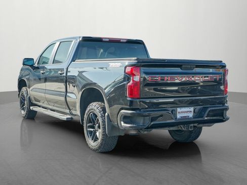 Used 2022 Chevrolet Silverado 1500 Custom Trail Boss w/ LPO, Dark Essentials Package image 5