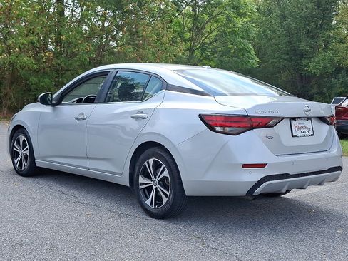 Used 2023 Nissan Sentra SV image 4