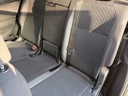 Used 2020 Volkswagen Tiguan S image 21