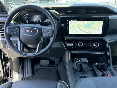 New 2026 GMC Sierra 1500 AT4X w/ LPO, Black Badging Package AWD/4WD image 7