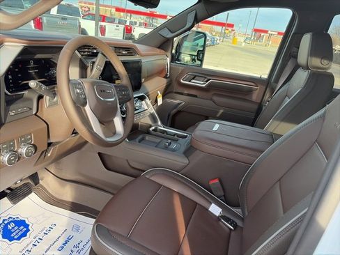 New 2026 GMC Sierra 2500 Denali w/ Denali Reserve Package image 16