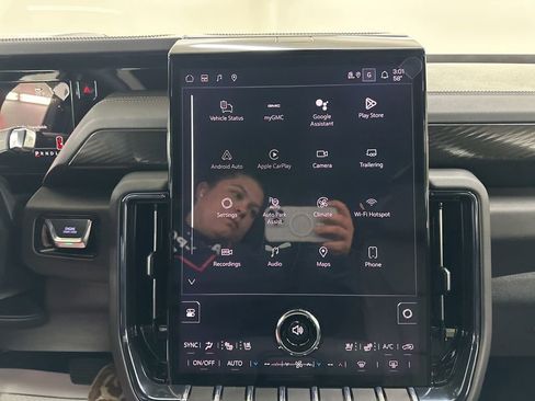 New 2026 GMC Yukon XL AT4 w/ AT4 Premium Plus Package AWD/4WD image 40