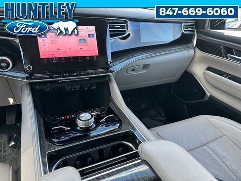 Used 2022 Jeep Wagoneer Series III w/ Convenience Group I AWD/4WD image 19