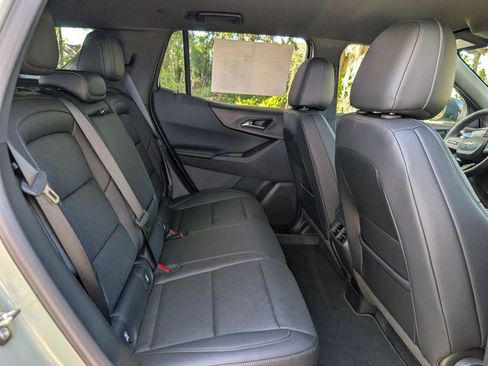 Used 2025 Chevrolet Equinox LT w/ Convenience Package II image 21