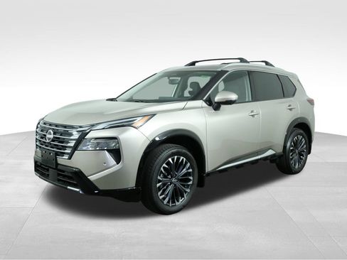 Used 2026 Nissan Rogue Platinum w/ Platinum Premium Package AWD/4WD image 5