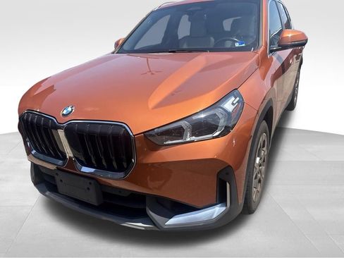 Used 2023 BMW X1 xDrive28i w/ Convenience Package AWD/4WD image 2