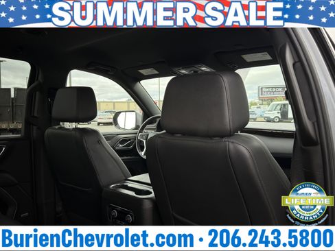 Used 2022 Chevrolet Suburban Z71 w/ Luxury Package AWD/4WD image 25