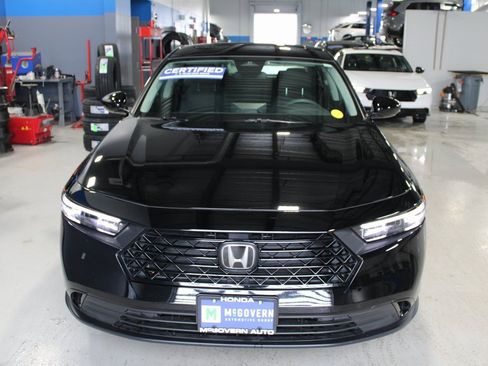 Used 2025 Honda Accord SE image 3