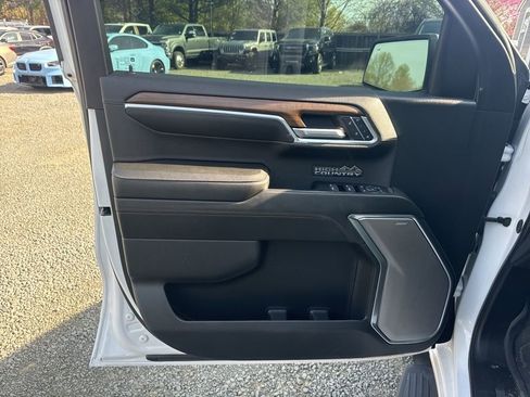 Used 2024 Chevrolet Silverado 1500 High Country w/ High Country Premium Package image 18